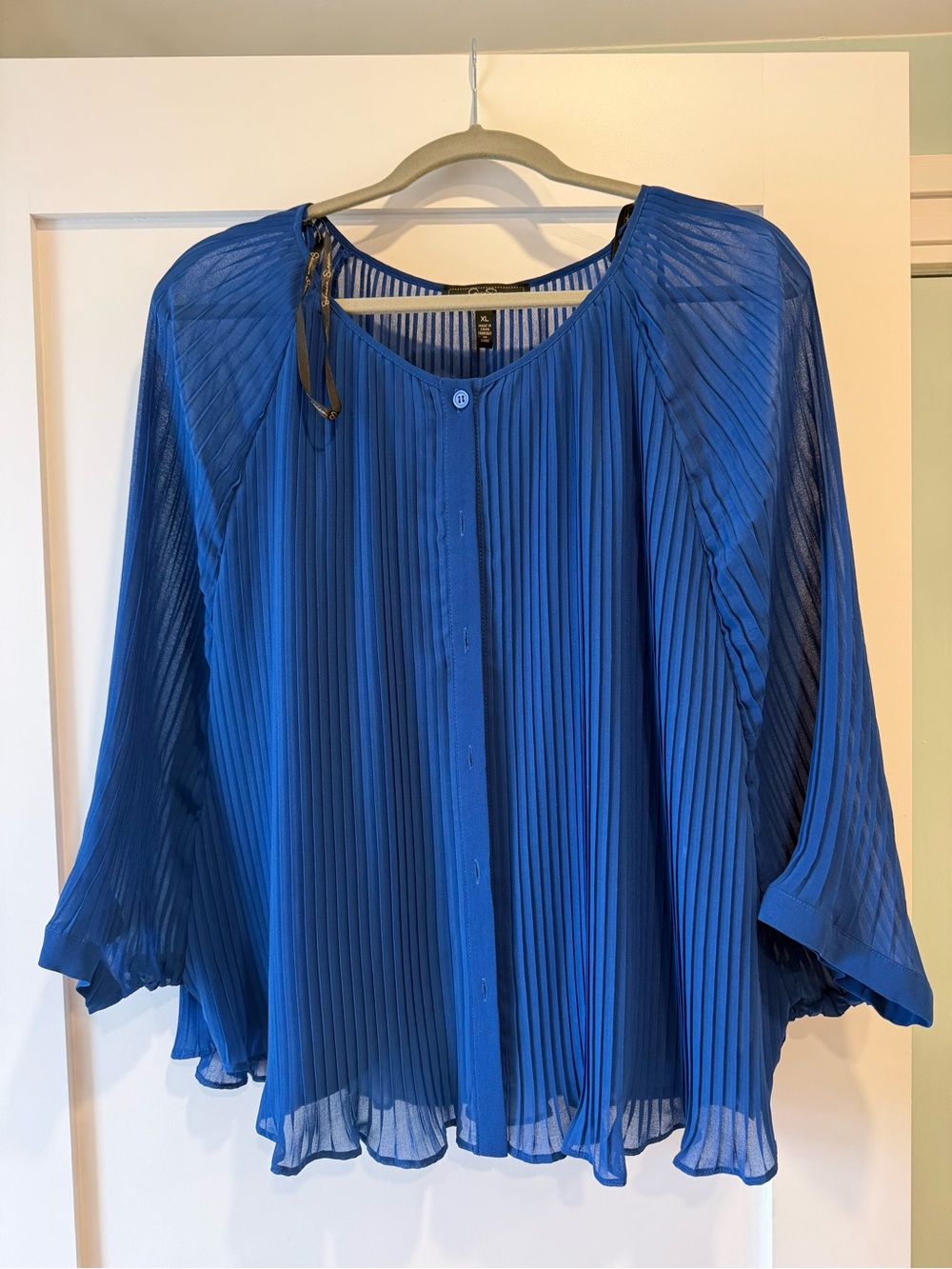 Jessica Simpson Pleated Button-Front Blouse in Royal Blue